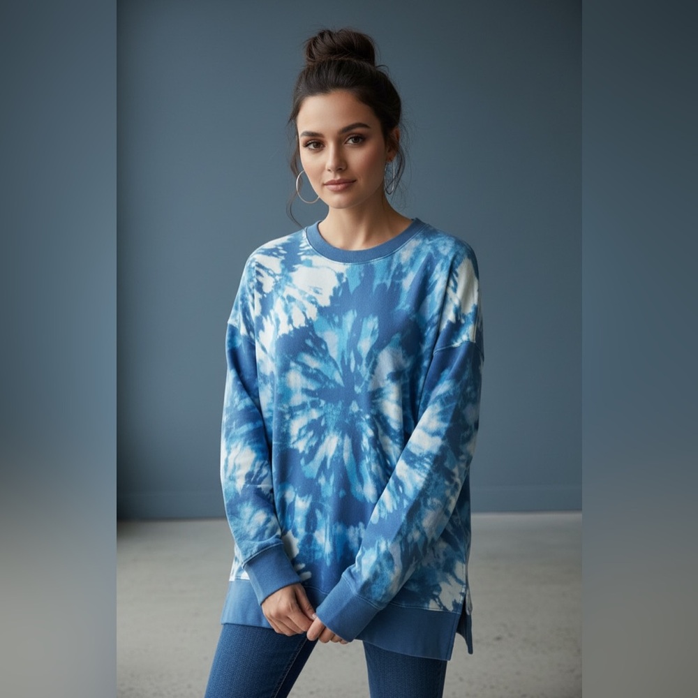 LulaRoe Hannah Crewneck sweatshirt. Blue tie dye Size Medium - Picture 4 of 12